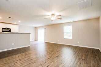 704 Crackling Ct in Zebulon, NC - Building Photo - Building Photo