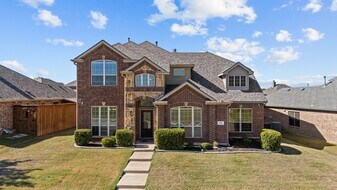 115 Parkwood Dr in Wylie, TX - Building Photo