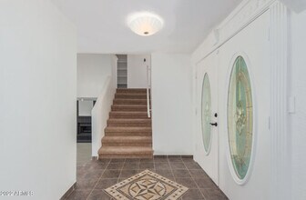 6440 S 16th Way in Phoenix, AZ - Foto de edificio - Building Photo