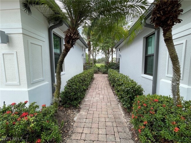 property at 2377 Ravenna Blvd