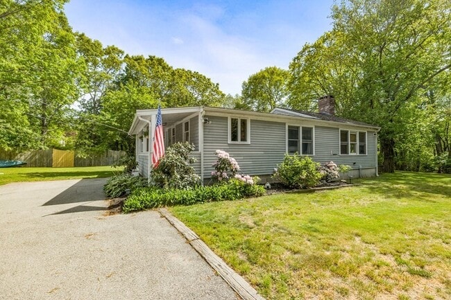 168R Stockbridge Rd in Scituate, MA - Building Photo - Building Photo