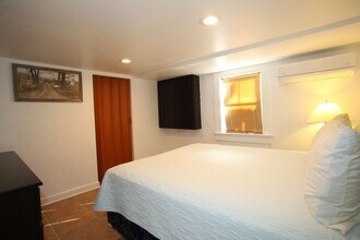 3316 Upperline St in New Orleans, LA - Building Photo - Building Photo