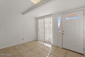3410 N Stanton St in El Paso, TX - Building Photo - Building Photo