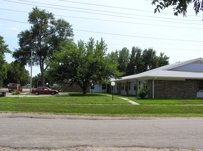 Mahaska Apartments - Republic in Republic, KS - Building Photo - Building Photo