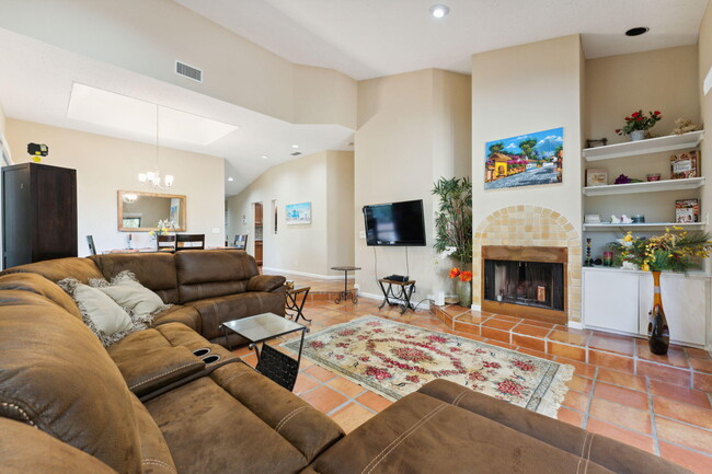 22737 Meridiana Dr in Boca Raton, FL - Building Photo - Building Photo