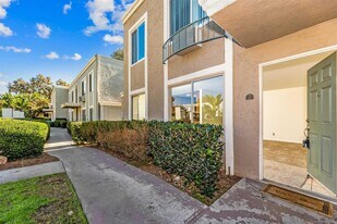 1240 N Broadway in Escondido, CA - Building Photo