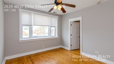 2639 W 25th St in Chicago, IL - Building Photo - Building Photo