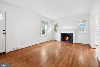 7000 Exeter Rd in Bethesda, MD - Building Photo - Building Photo