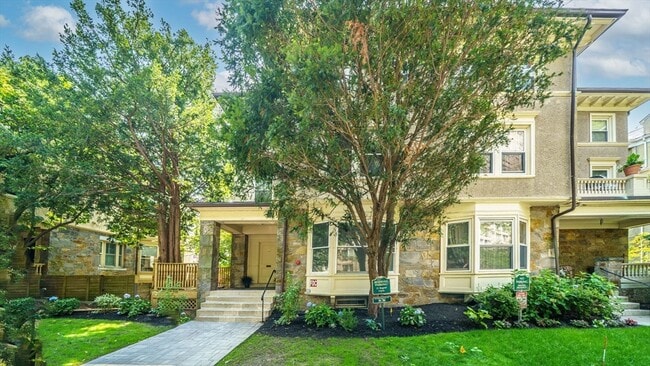 property at 21 Regent Cir