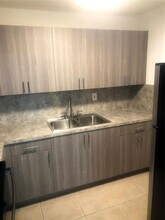 770 NE 128th St in North Miami, FL - Building Photo - Building Photo