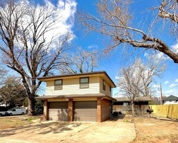1801 E Davis Ave in Weatherford, OK - Building Photo