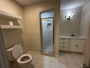 126 E Wells St in Edinburg, TX - Building Photo - Building Photo