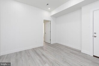 705 N 40th St, Unit 3601-06 in Philadelphia, PA - Building Photo - Building Photo