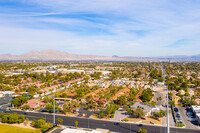 Arcadia Pointe in Las Vegas, NV - Building Photo - Building Photo