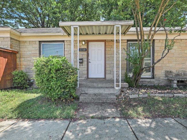 property at 6950 Hillcrest Ave