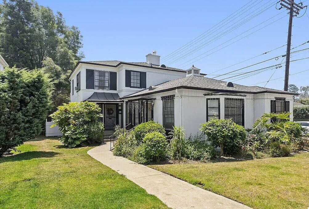 12192 W Sunset Blvd, Unit 12192 in Los Angeles, CA - Building Photo