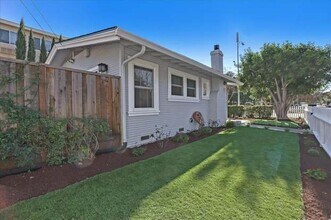 1390 University Ave in San Jose, CA - Building Photo - Building Photo