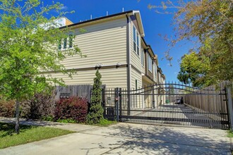 819 W 21st St in Houston, TX - Building Photo - Building Photo