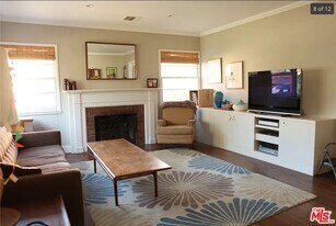3014 Sagamore Way in Los Angeles, CA - Building Photo