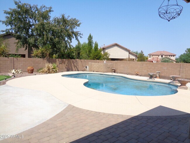 43612 Sparks Ct in Maricopa, AZ - Building Photo - Building Photo