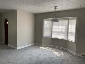 1853 S 50th St in Lincoln, NE - Building Photo - Building Photo