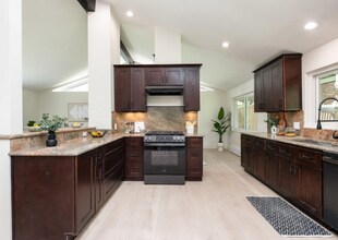 7453 E Jefferson Dr in Denver, CO - Building Photo - Building Photo