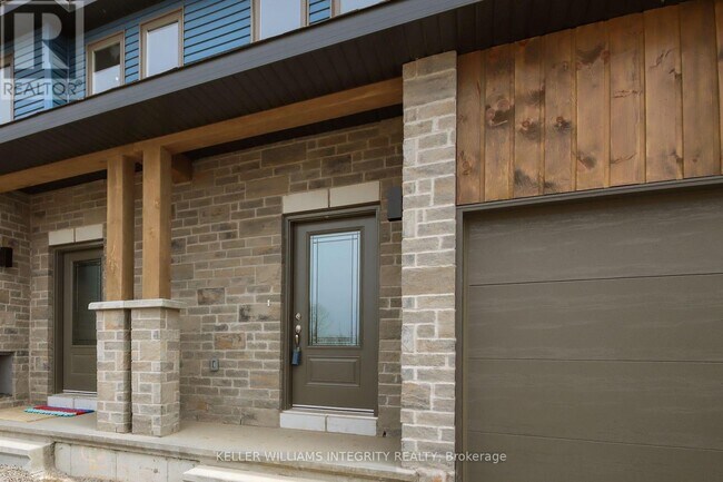 116 DOWDALL Cir in Carleton Place, ON - Building Photo - Building Photo