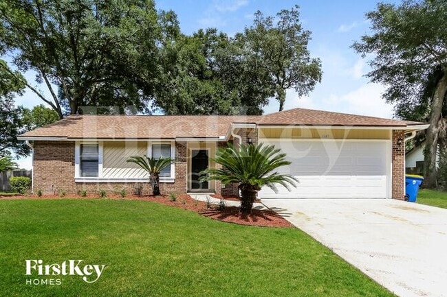 property at 1645 Ponderosa Pine Dr E