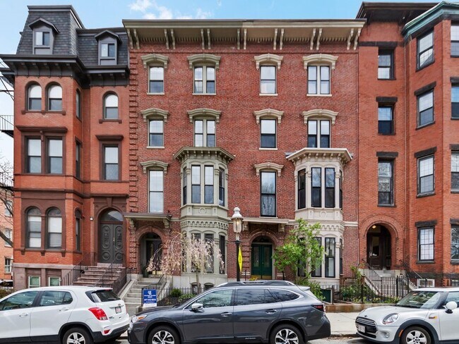 property at 13 Monument Sq