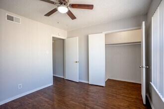 Forest Park Village in Dallas, TX - Building Photo - Interior Photo