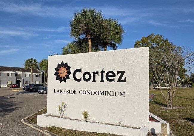 3804 Cortez Cir in Tampa, FL - Building Photo - Building Photo