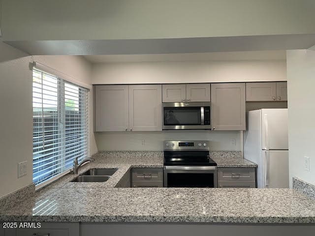 property at 916 S Hacienda Dr