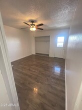2806 N 43rd Ave in Phoenix, AZ - Building Photo - Building Photo