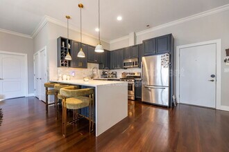 852 N Damen Ave in Chicago, IL - Building Photo - Building Photo