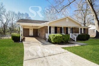 200 Opal Ave in Hueytown, AL - Building Photo - Building Photo