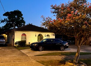 3908 W Metairie Ave in Metairie, LA - Building Photo - Building Photo