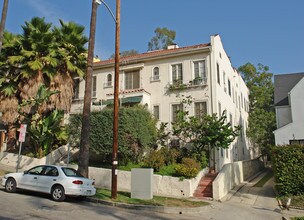 1926 Whitley Ave in Los Angeles, CA - Building Photo - Building Photo