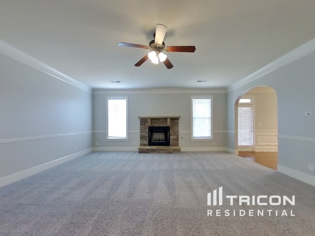 4627 Town Manor Dr in Douglasville, GA - Building Photo - Building Photo