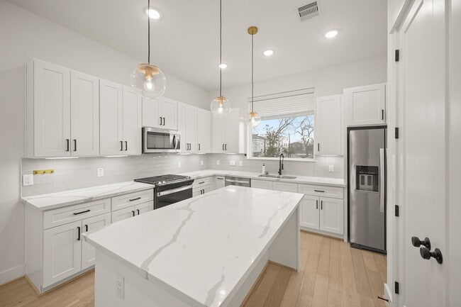 2811 Anita St in Houston, TX - Building Photo - Building Photo