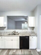 8609 Thomas Ln in Riverdale, GA - Building Photo - Building Photo