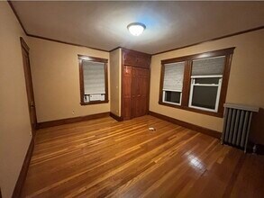 121-123-123 Willow St in Boston, MA - Building Photo - Building Photo