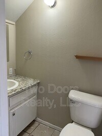 1018 E Main St photo'