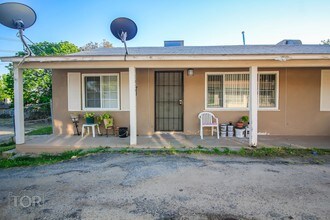 2824 Primera Vis in Bakersfield, CA - Building Photo - Building Photo