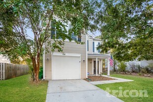 12341 Stowe Acres Dr in Charlotte, NC - Building Photo