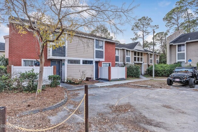 8880 Old Kings Rd S in Jacksonville, FL - Building Photo - Building Photo