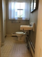 295 Brown St in Westbrook, ME - Building Photo - Building Photo