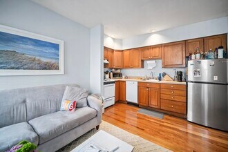 163 W 2nd St in Boston, MA - Building Photo - Building Photo