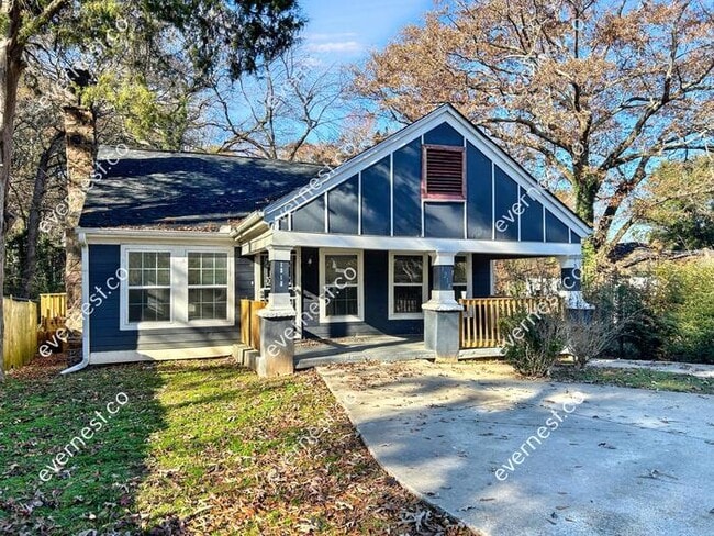 1214 Bolton Rd NW in Atlanta, GA - Building Photo - Building Photo