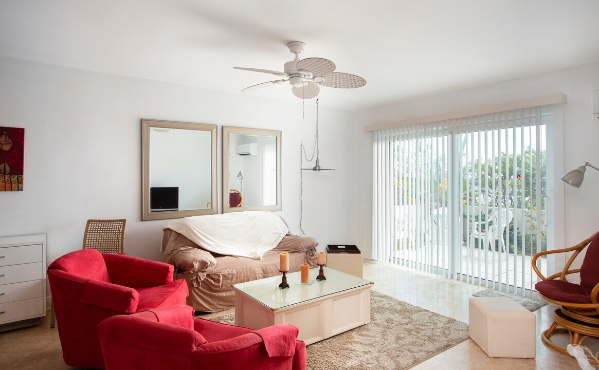 2601 S Roosevelt Blvd in Key West, FL - Building Photo
