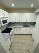 805 NW 7th Street Rd, Unit 103-15 in Miami, FL - Building Photo - Building Photo